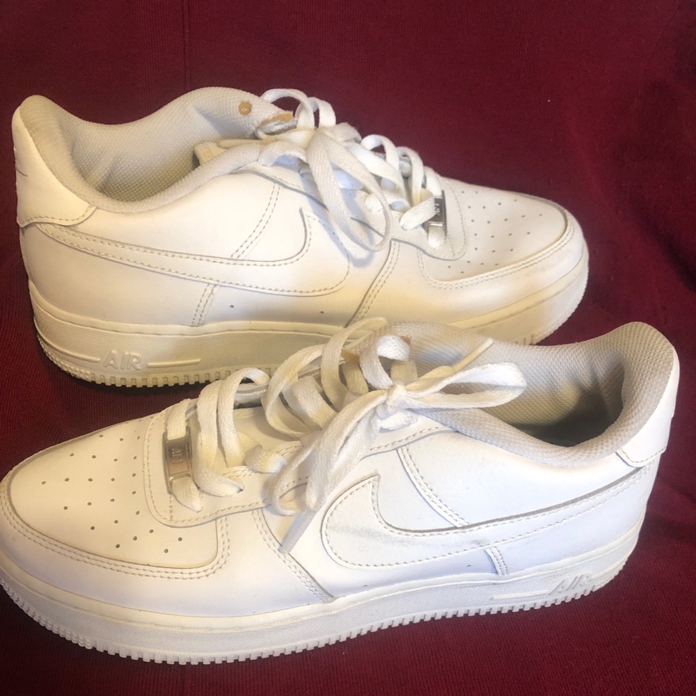 Nike Air Tennis Shoes